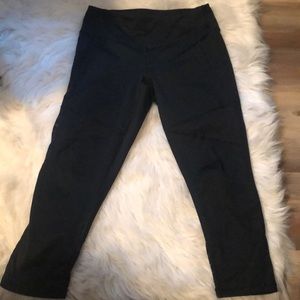 Zella Black cropped leggings